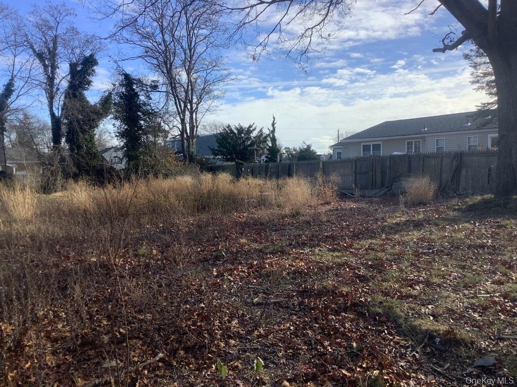 #2 photo, 201 Phyllis Drive, מחוז סאפוק Patchogue , NY 11772