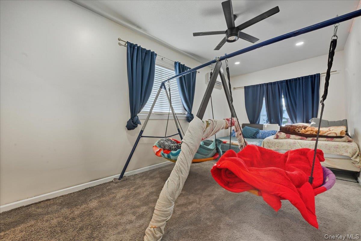 #12 photo, 5 Plum Tree Lane, Commack , NY 11725