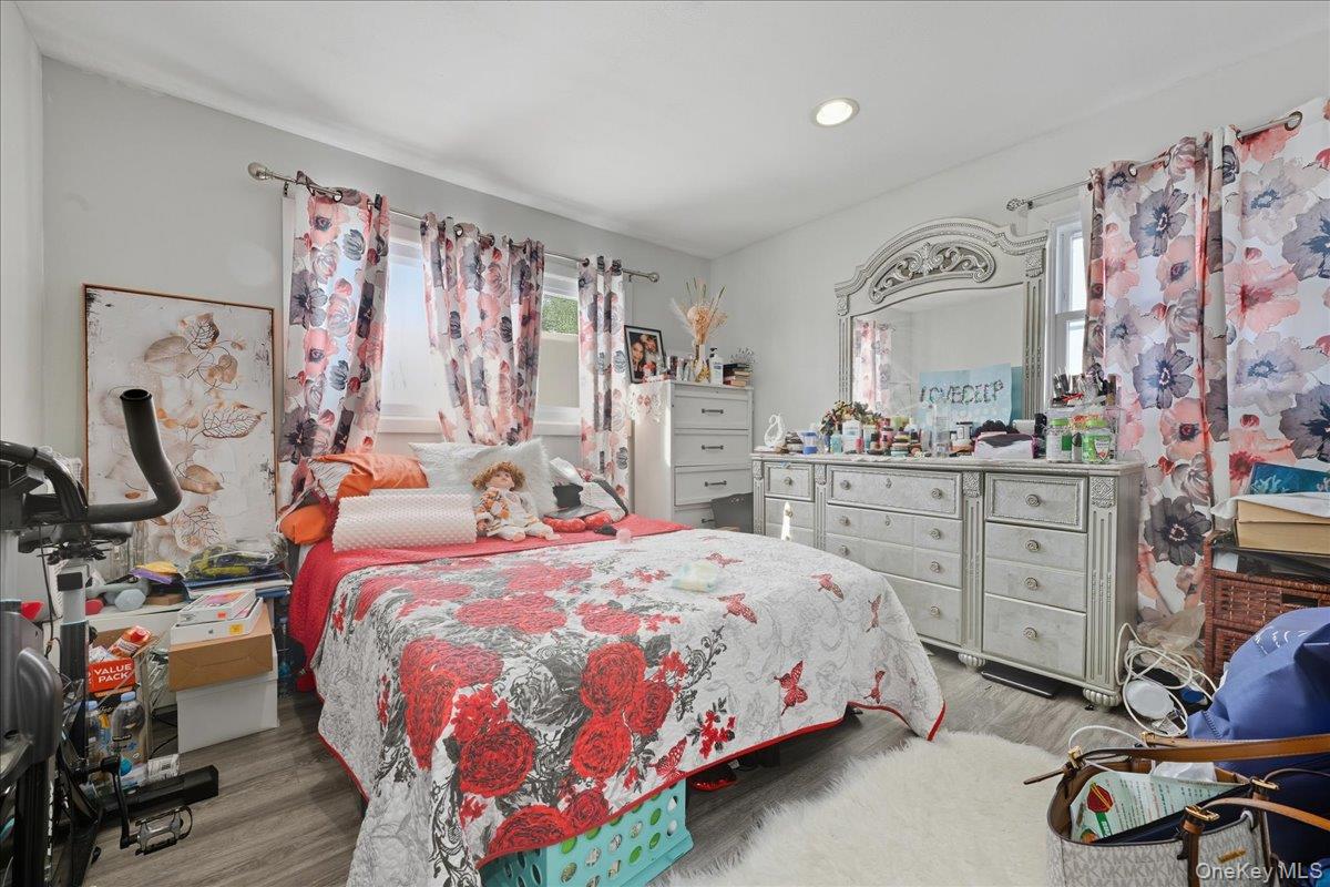 #13 photo, 5 Plum Tree Lane, Commack , NY 11725