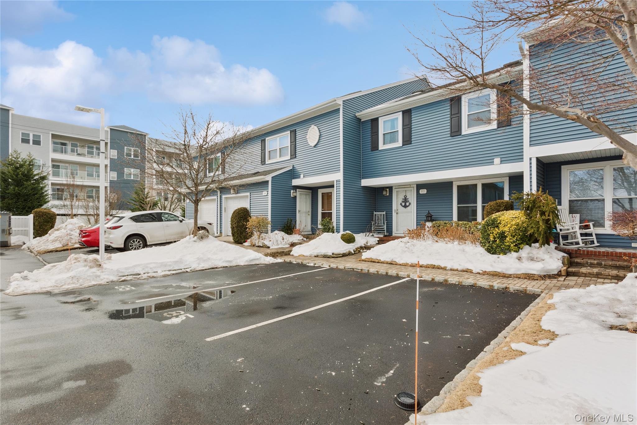 #13 photo, 100 Baker Court, Island Park , NY 11558