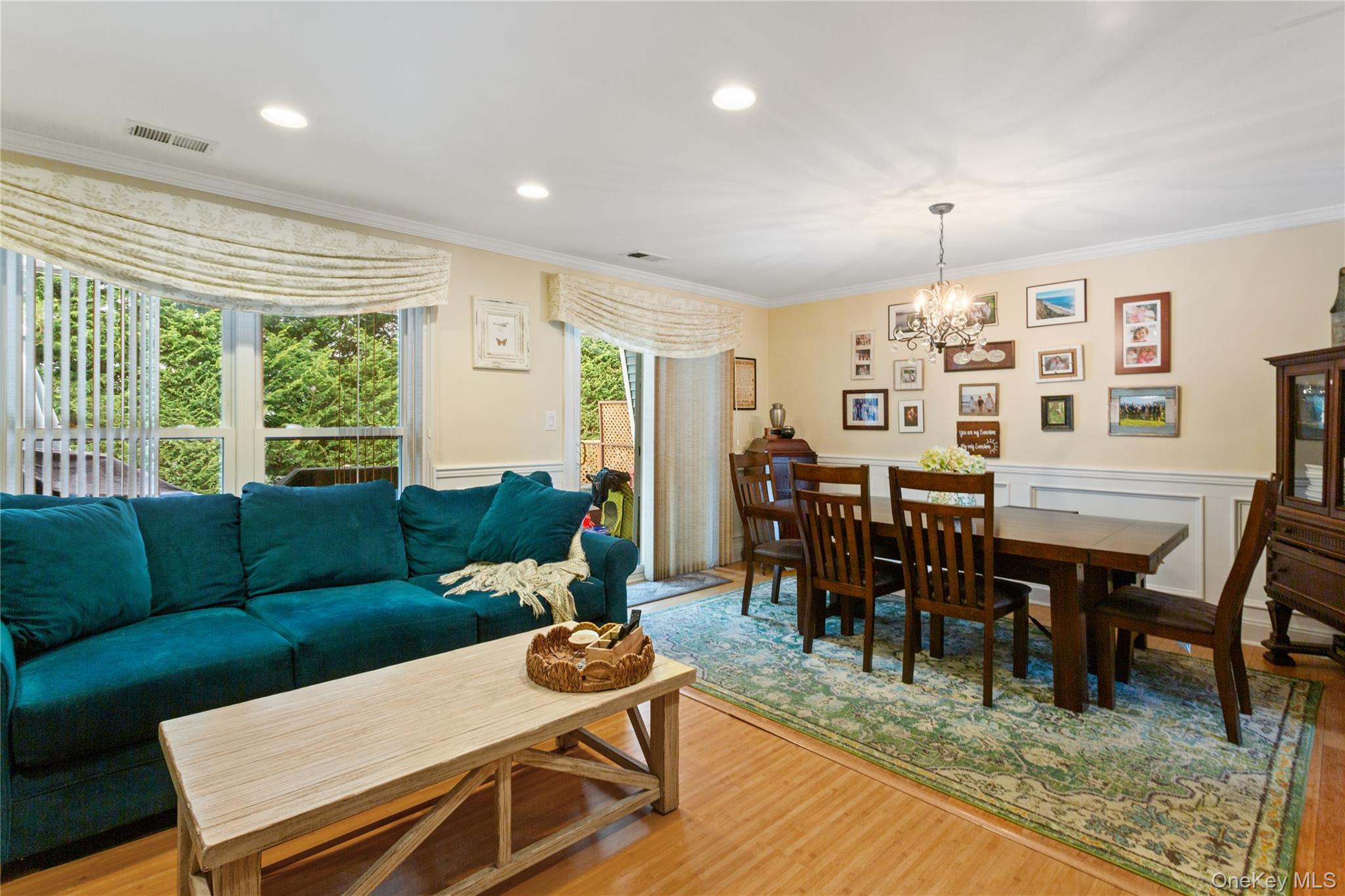 #16 photo, 100 Baker Court, Island Park , NY 11558