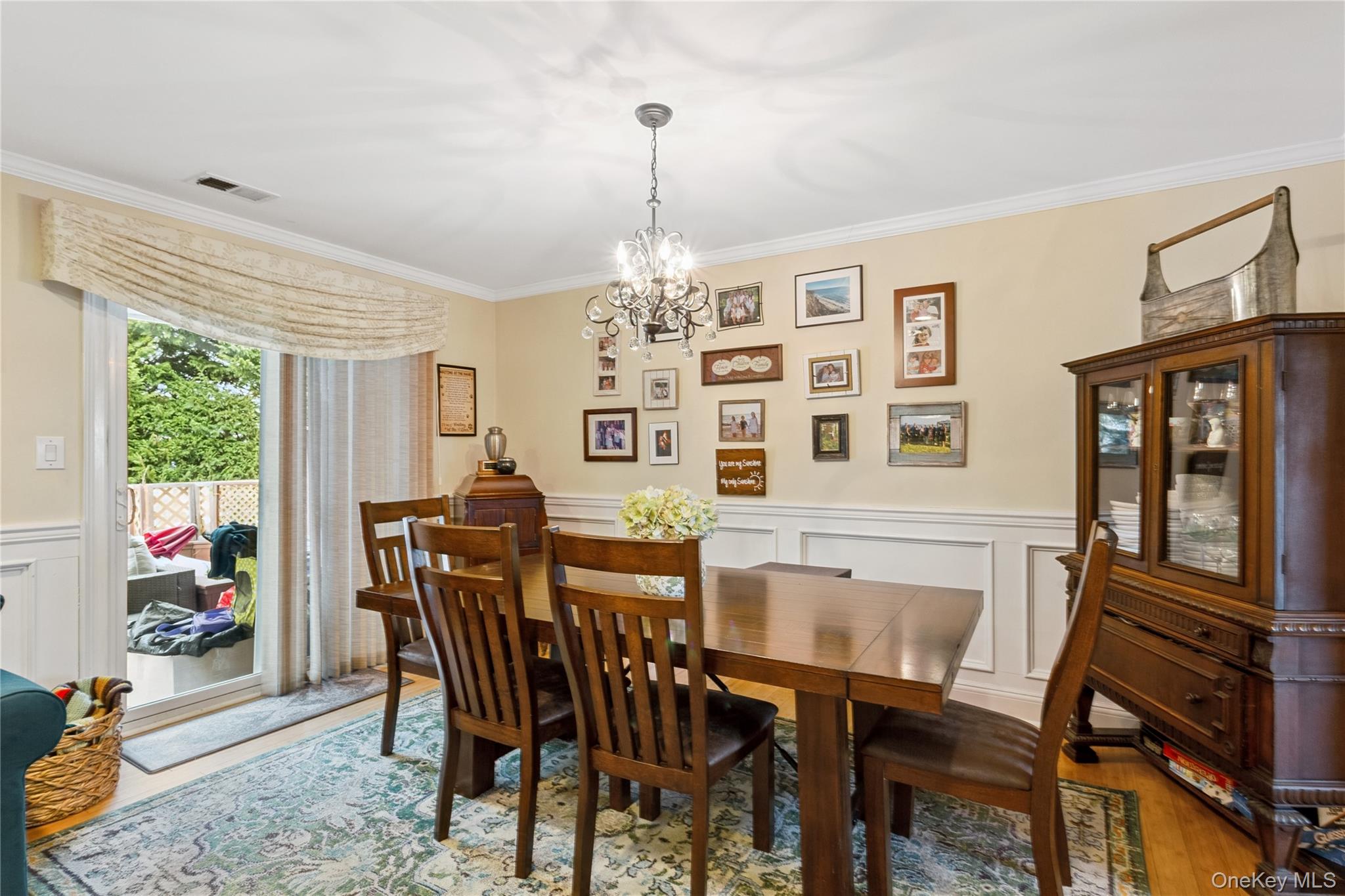 #18 photo, 100 Baker Court, Island Park , NY 11558