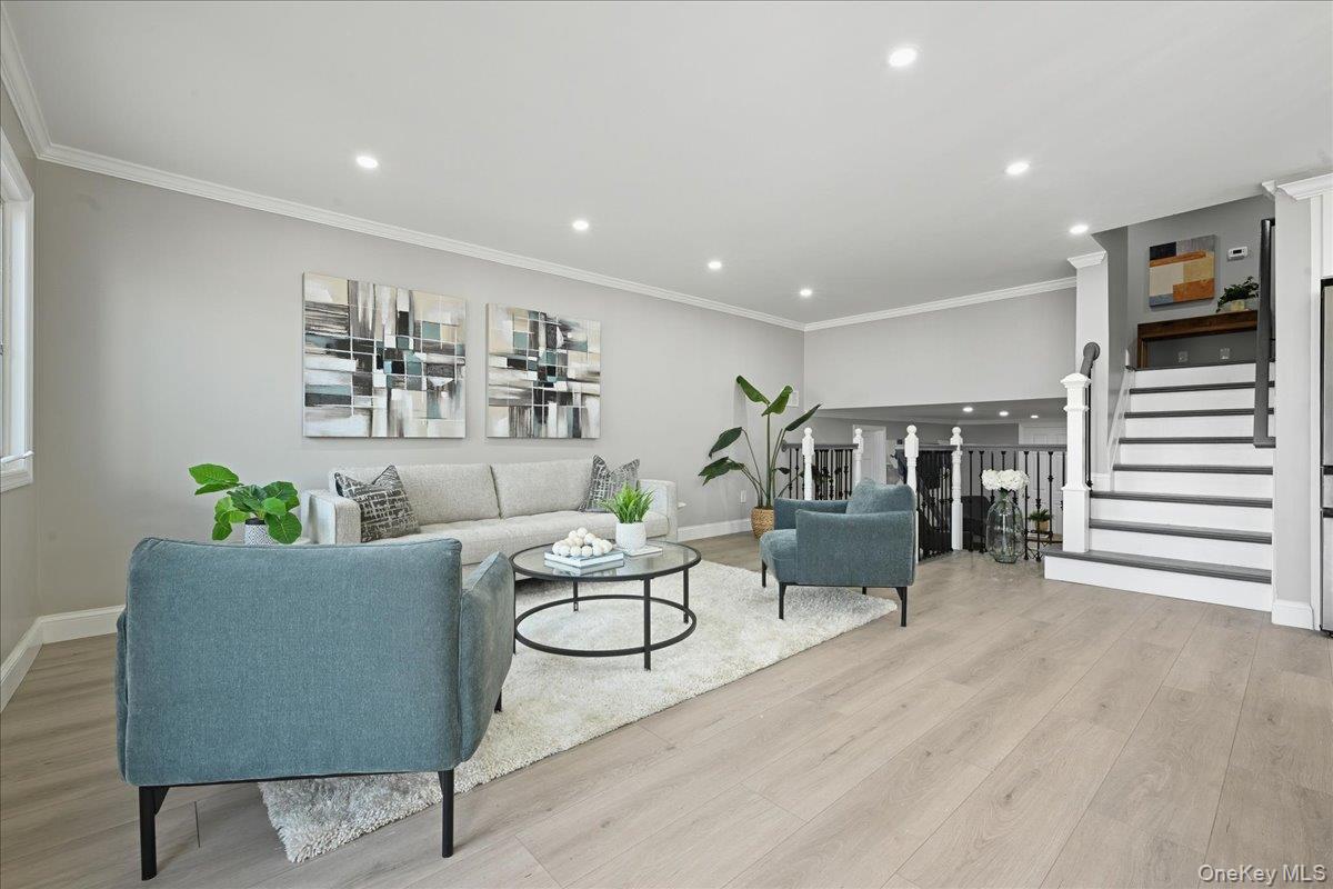 #4 photo, 1050 Hastings Street, Baldwin , NY 11510