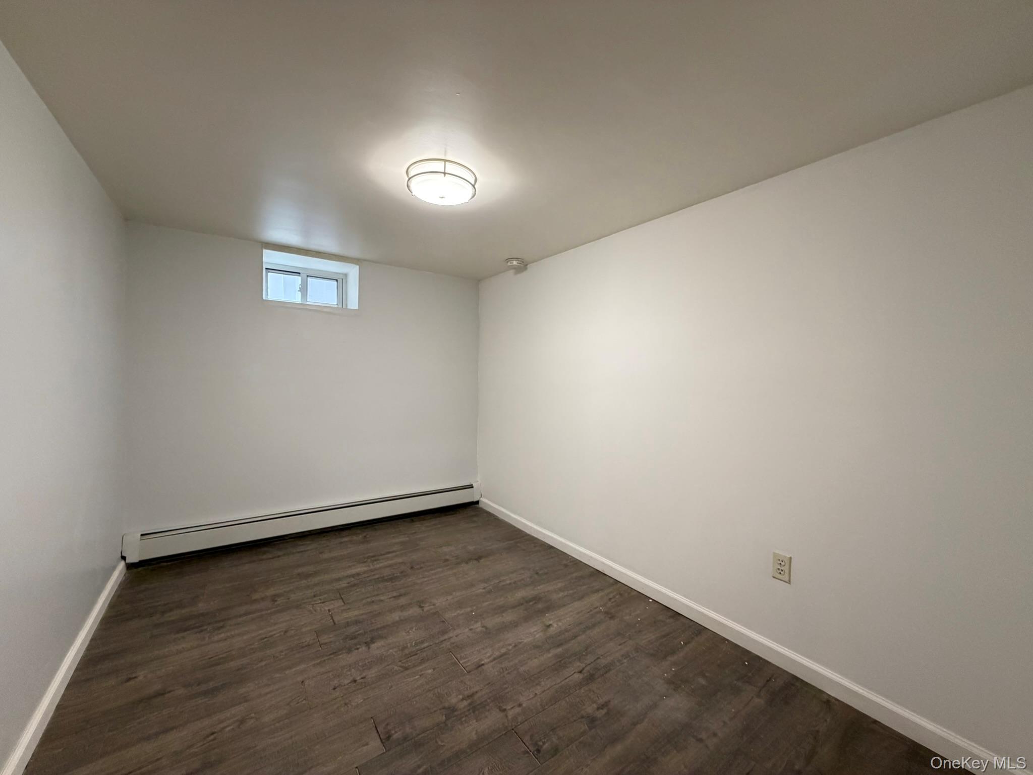 #9 photo, 48-27 213th Street, Bayside , NY 11364