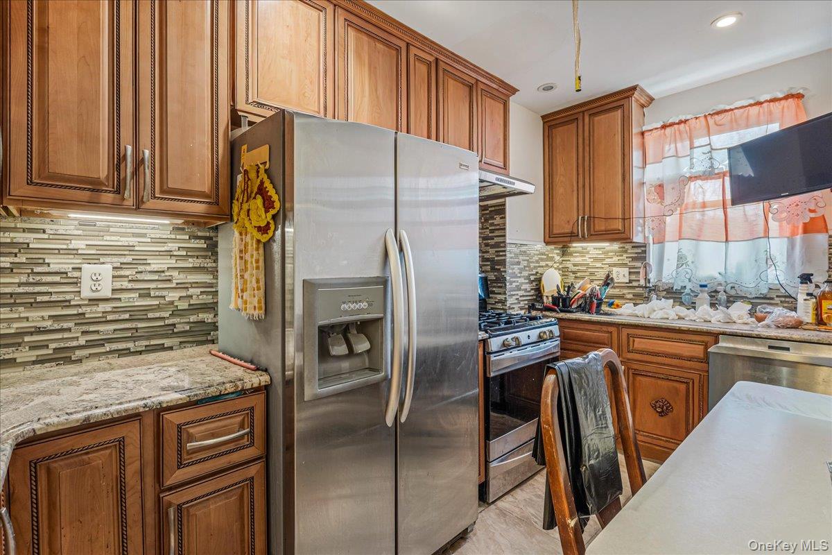 #4 photo, 333 East 26 Street, Brooklyn , NY 11226