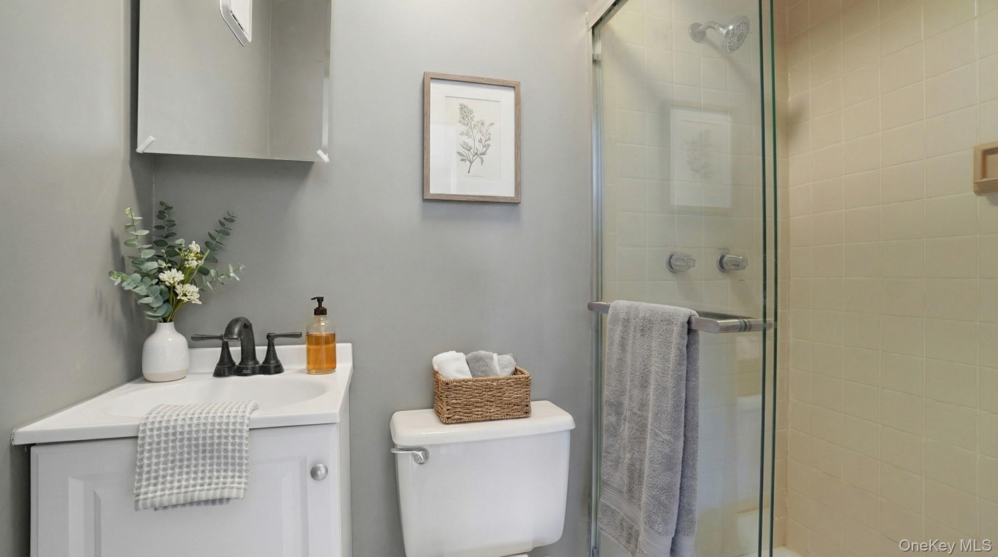 #16 photo, 1364 E 92nd Street, Brooklyn , NY 11236