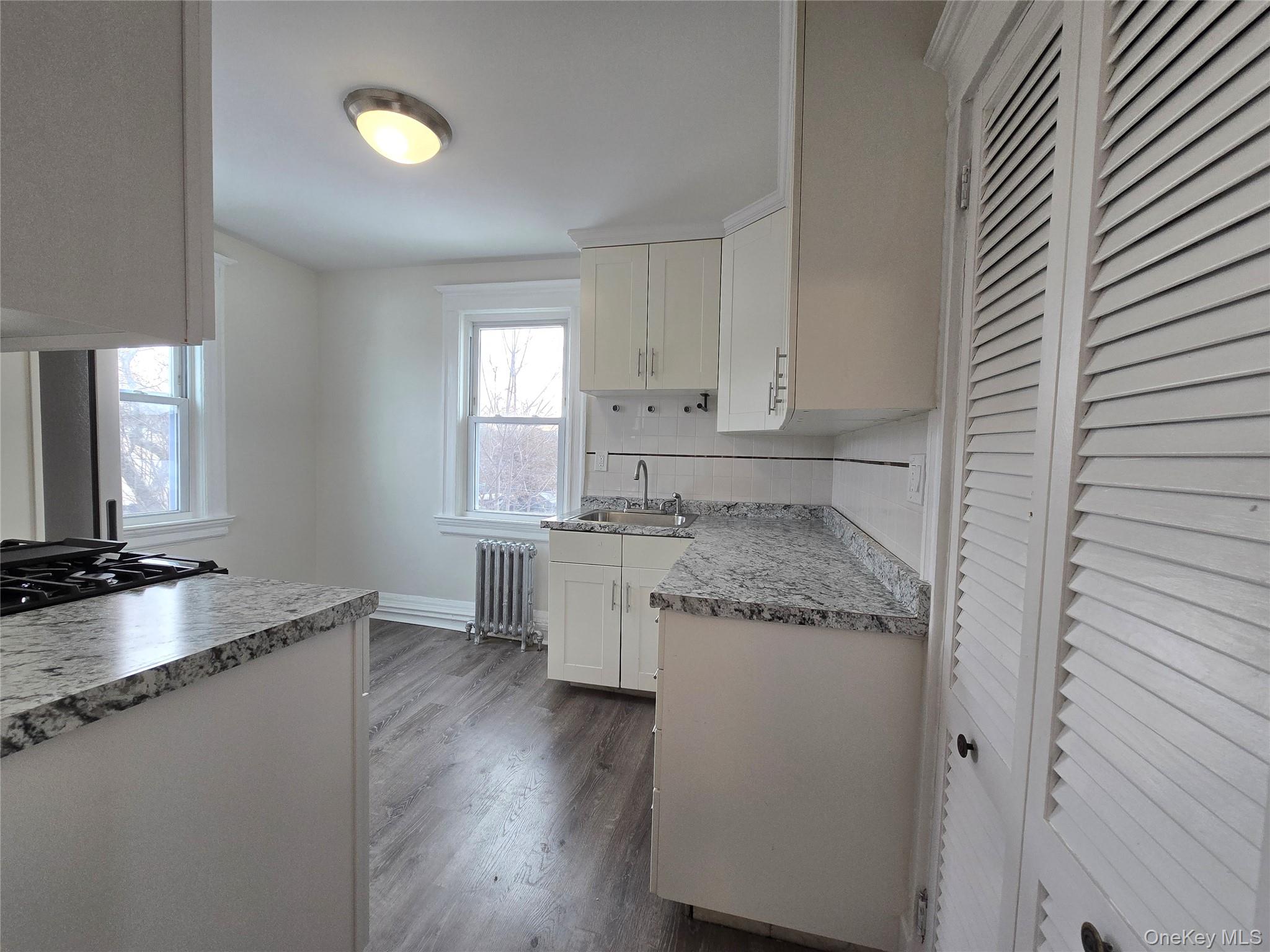 #9 photo, 10 Ohio Avenue, Port Washington , NY 11050