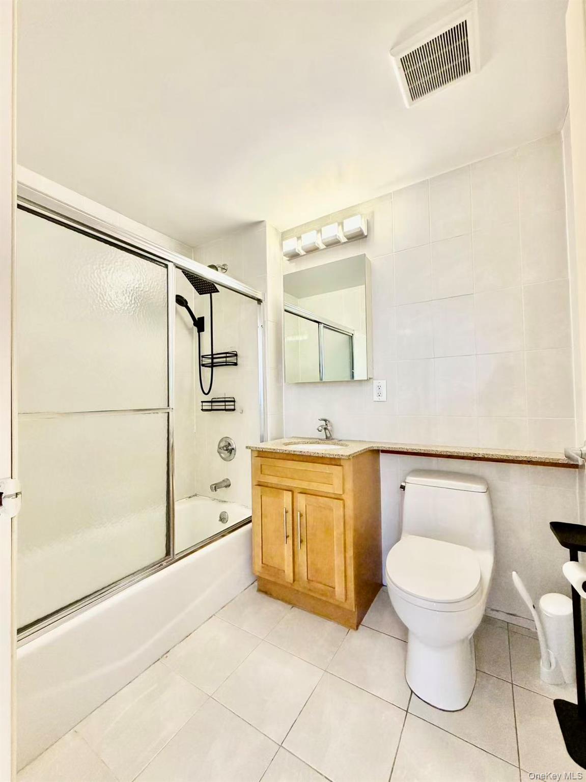 #13 photo, 91-06 Whitney Avenue, Elmhurst , NY 11373