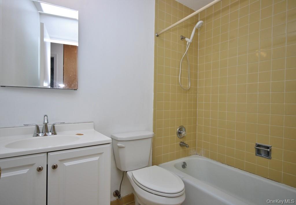 #20 photo, 108 Drew Lane, 紐約州 Carmel , NY 10512