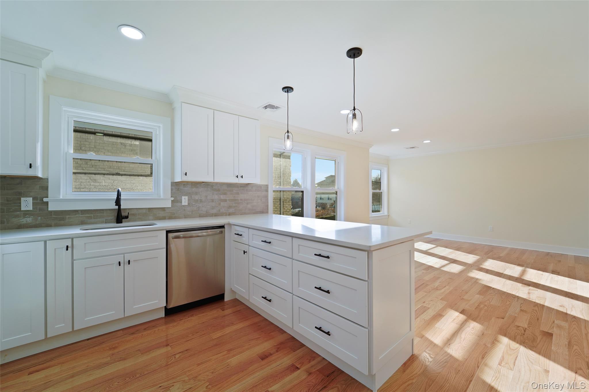 #11 photo, 219 Mile Square Road, Yonkers , NY 10701