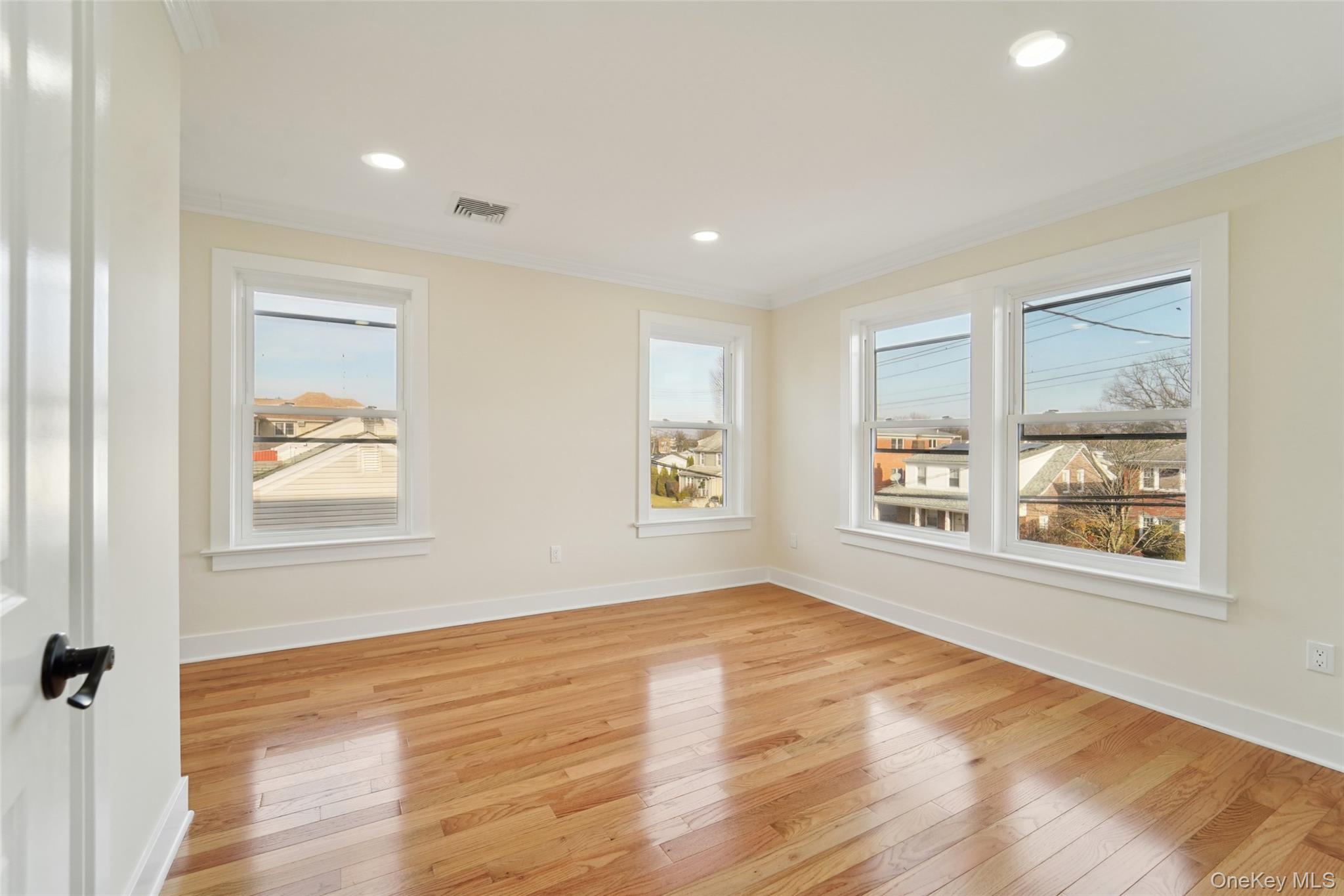 #14 photo, 219 Mile Square Road, Yonkers , NY 10701