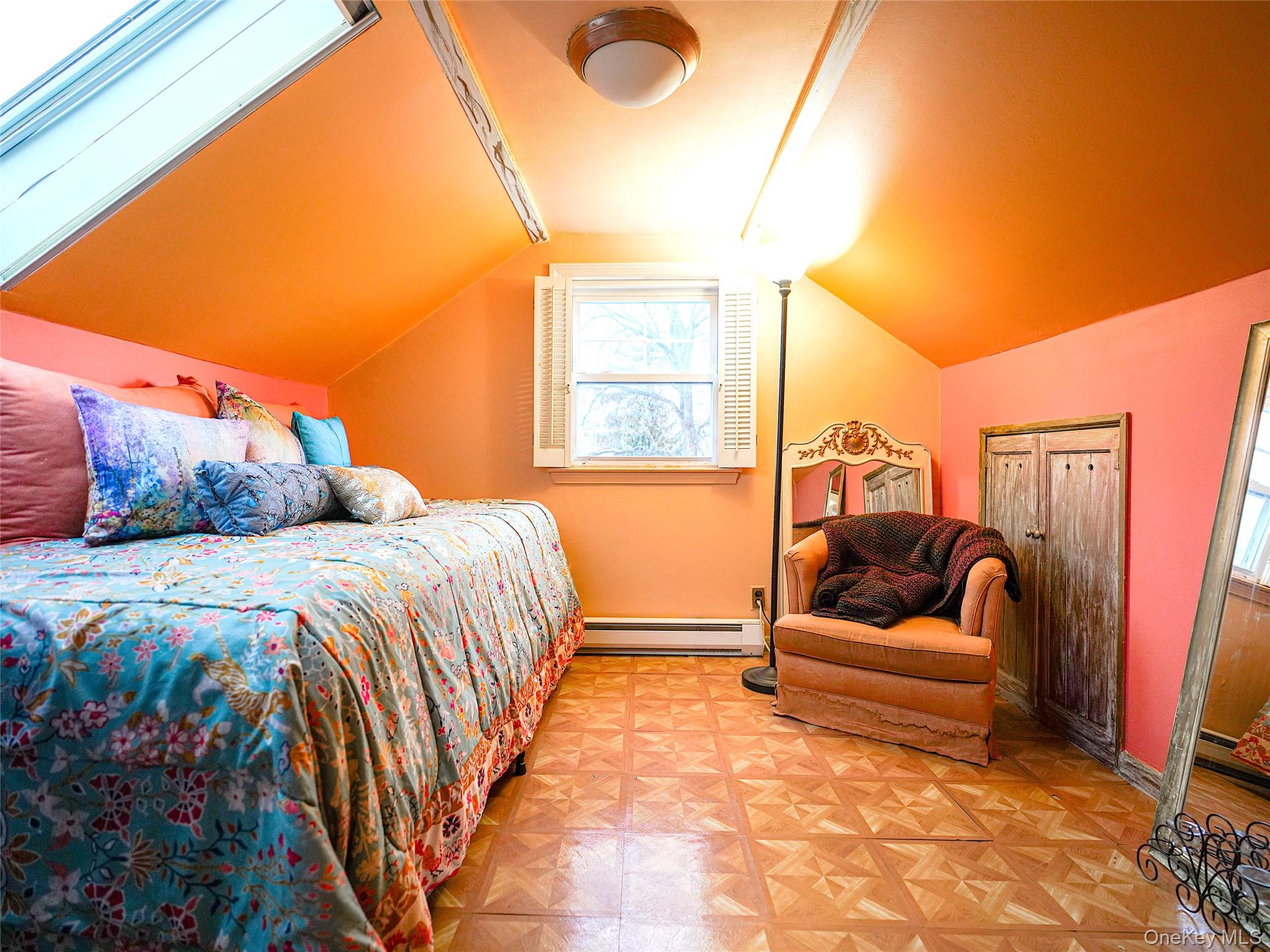 #14 photo, 37 Centre Street, 브롱크스 Bronx , NY 10464