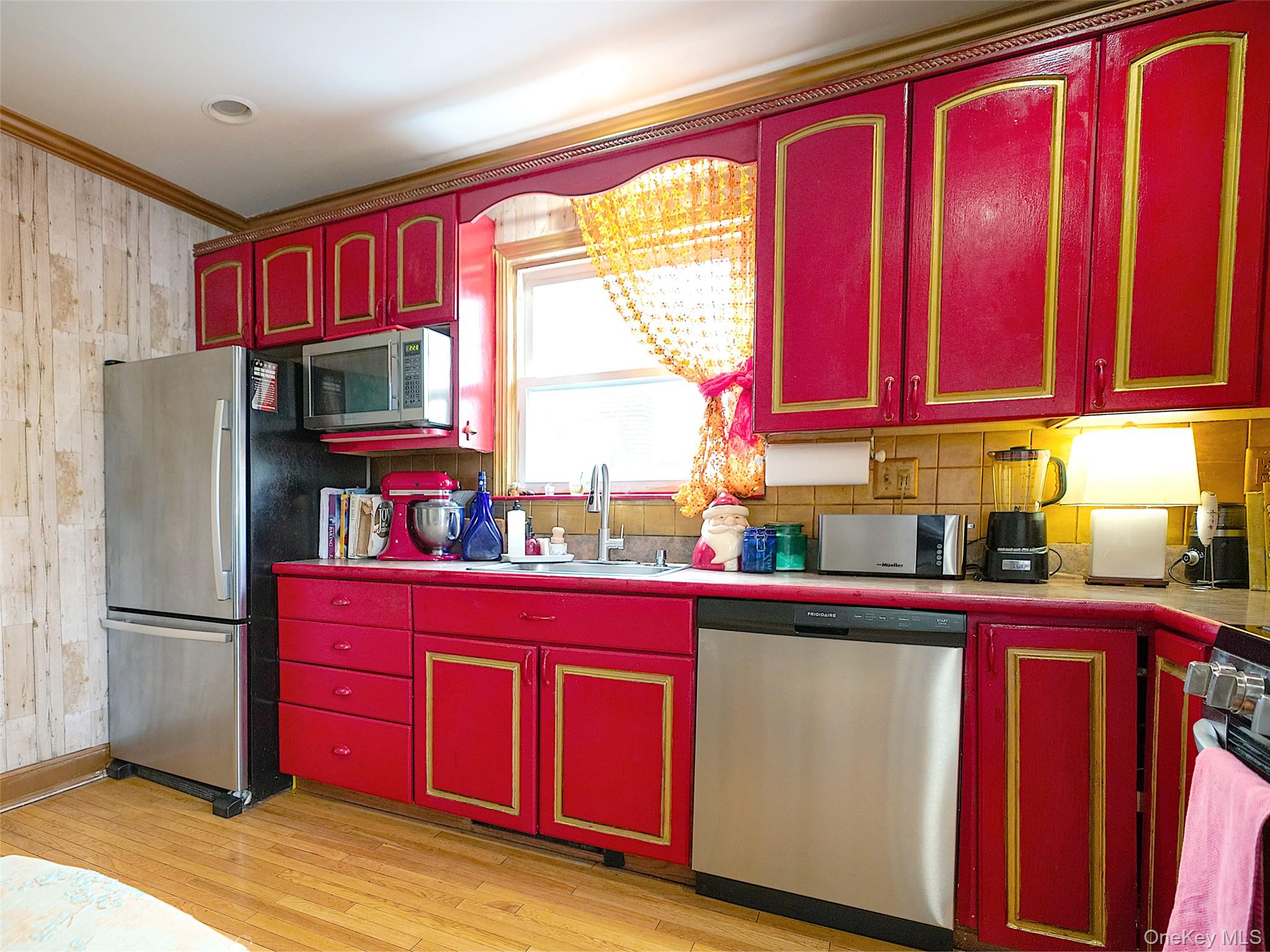 #6 photo, 37 Centre Street, 브롱크스 Bronx , NY 10464