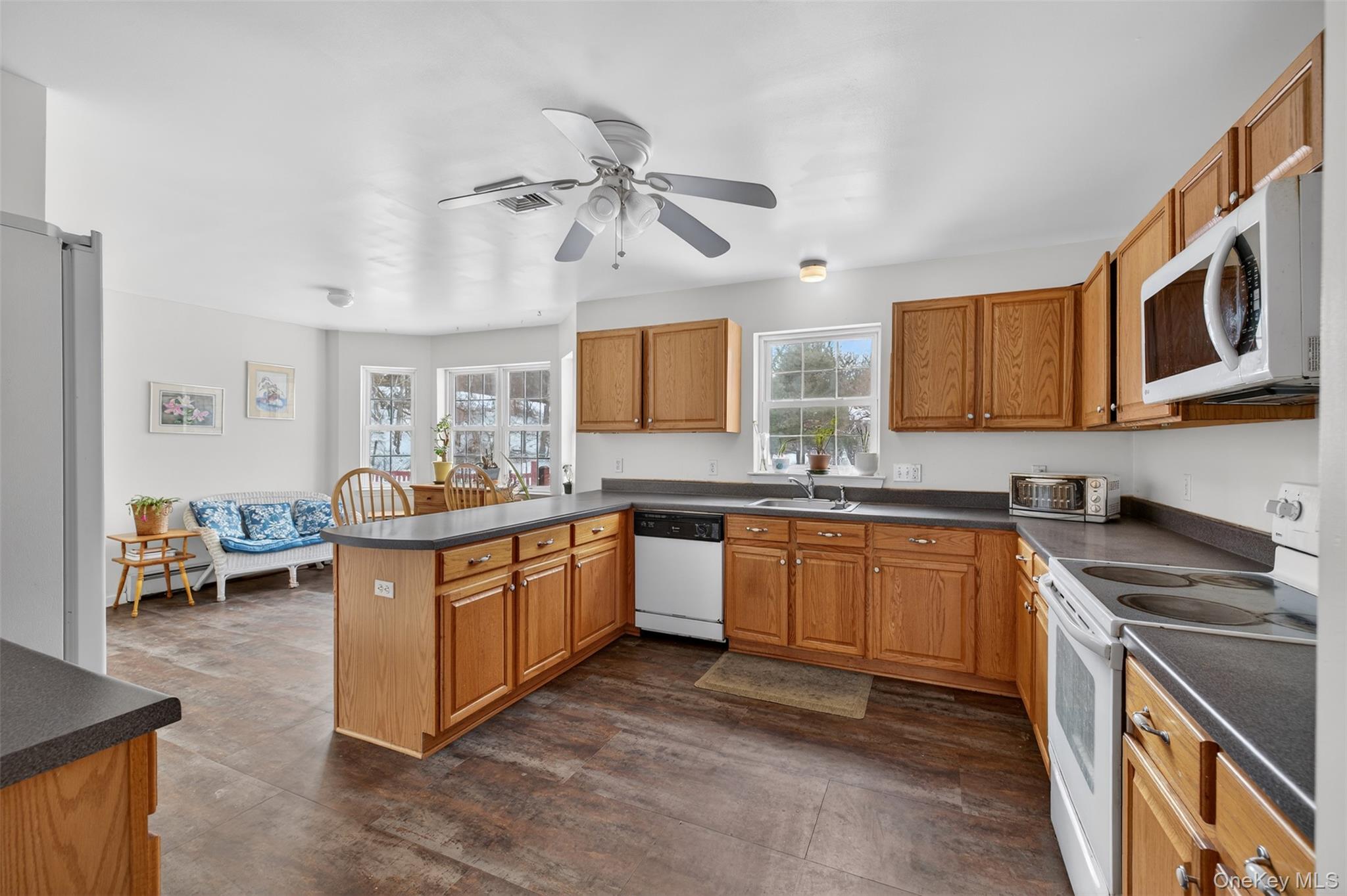 #13 photo, 6 Jill Marie Circle, Wallkill , NY 12589