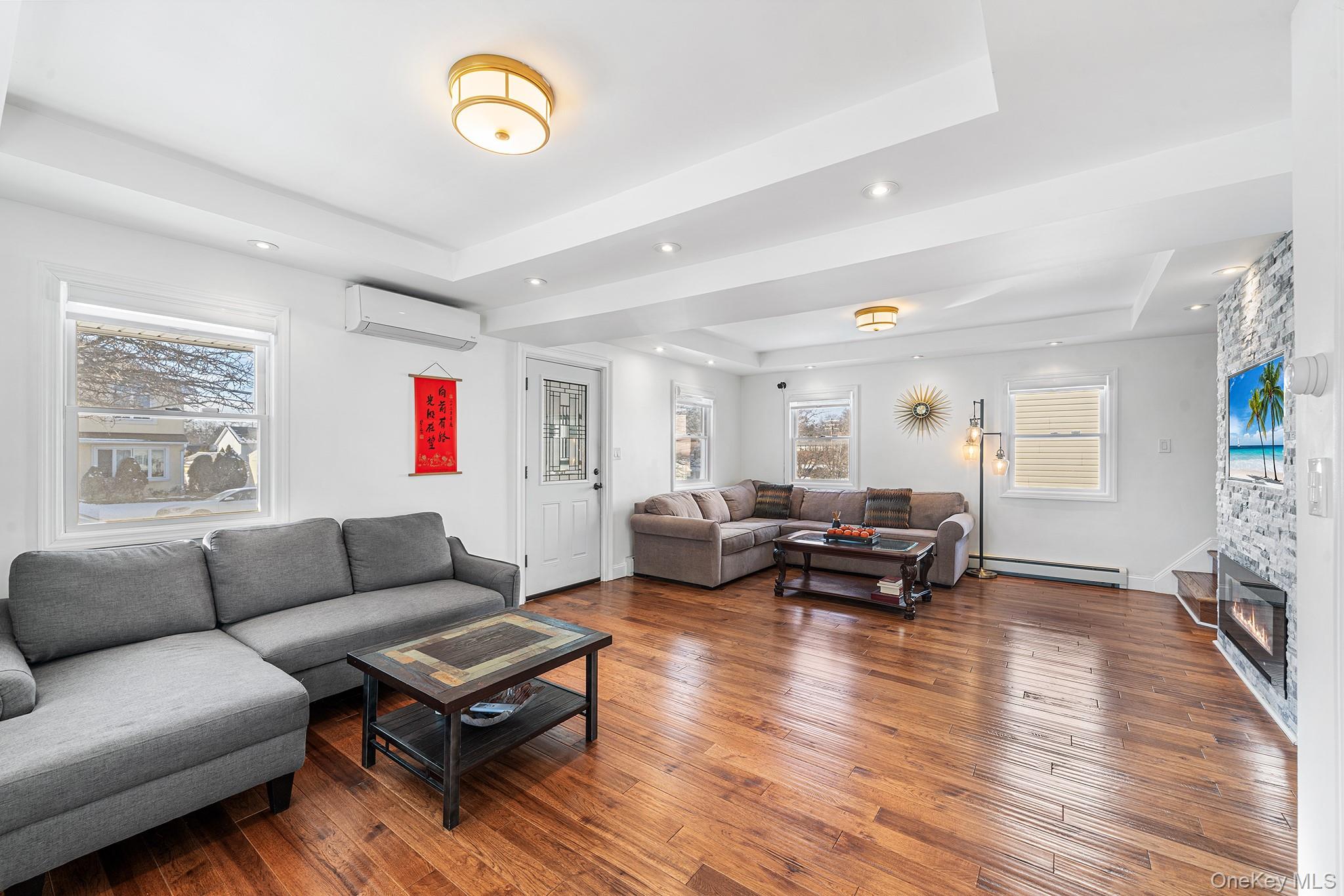 #10 photo, 36 Brian Street, New Hyde Park , NY 11040