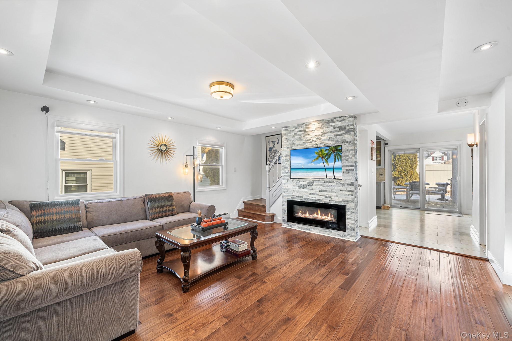 #11 photo, 36 Brian Street, New Hyde Park , NY 11040