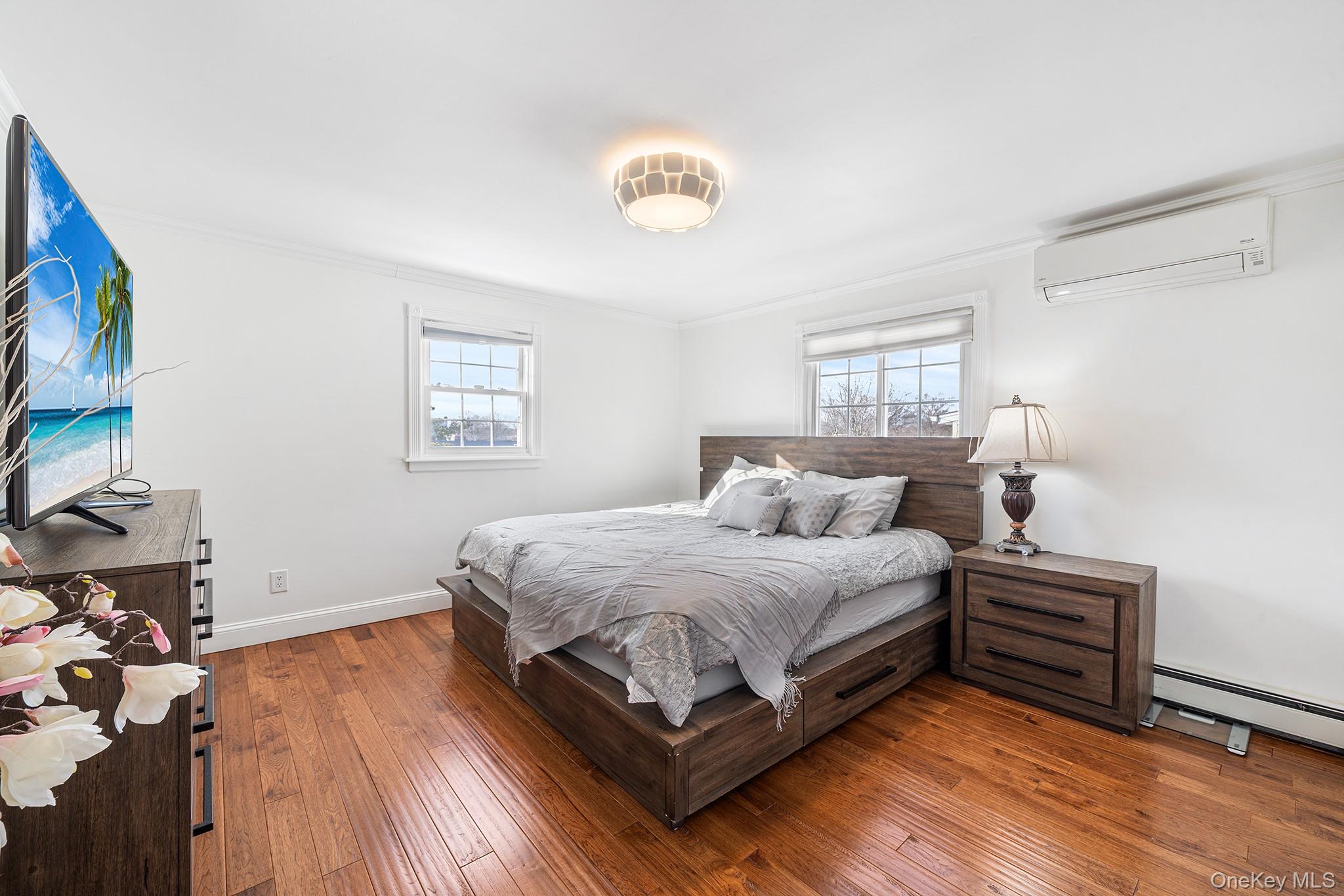 #16 photo, 36 Brian Street, New Hyde Park , NY 11040