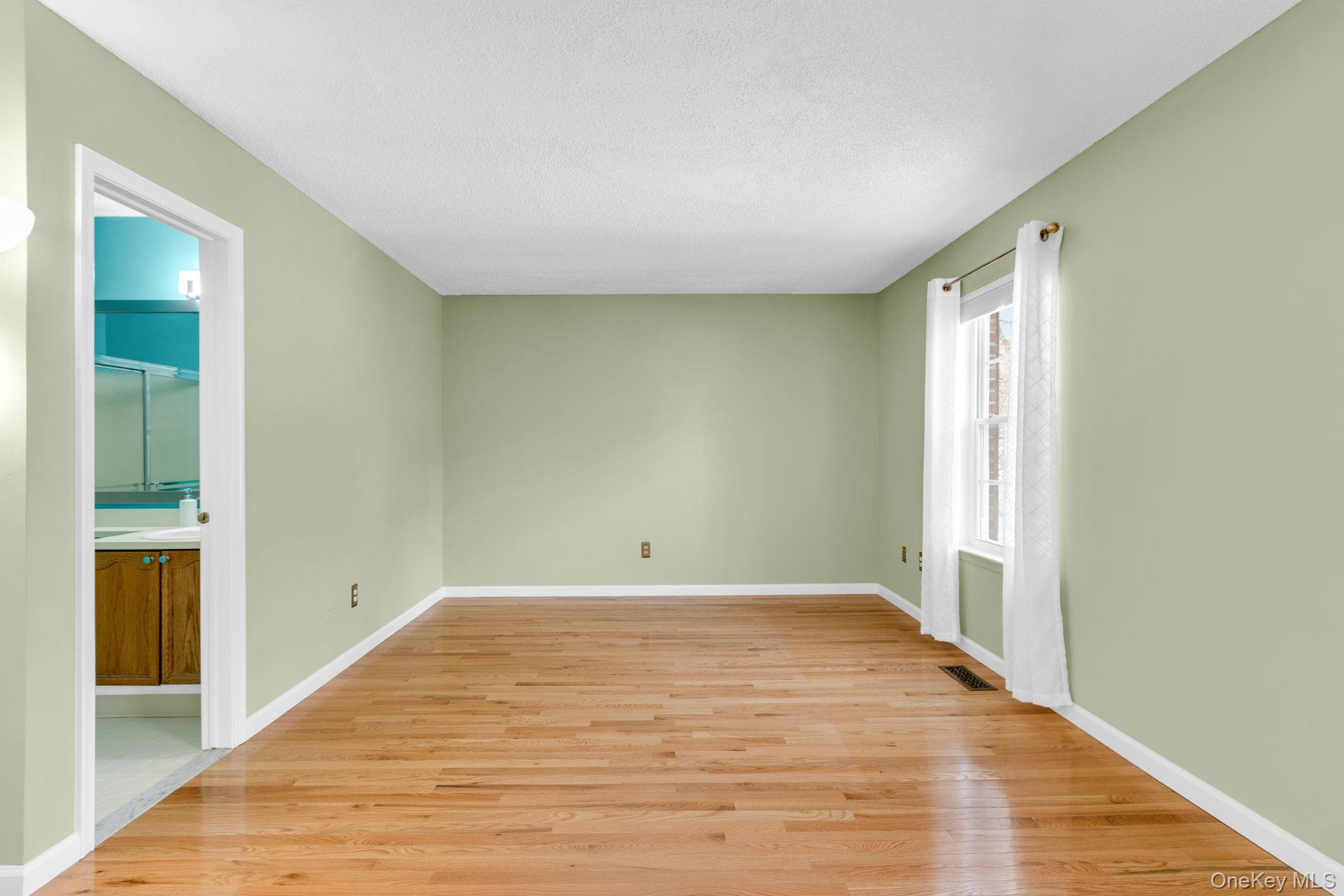 #18 photo, 8 Cumberland Court, Peekskill , NY 10566