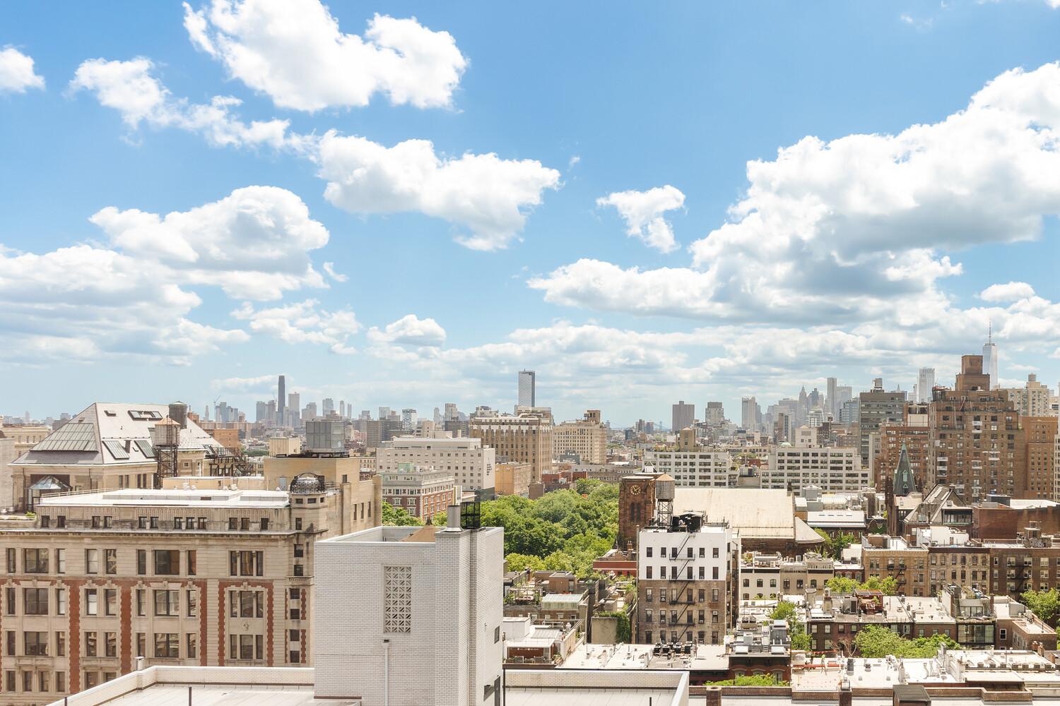 #7 photo, 215 E 19TH Street, Gramercy Park , NY 10003