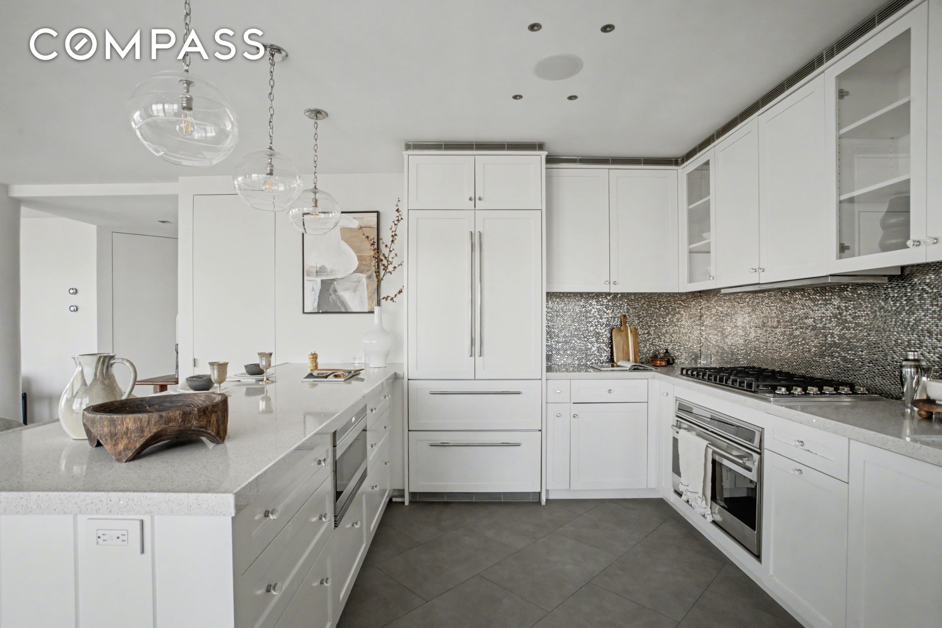 #13 photo, 304 E 65th Street, Lenox Hill , NY 10065