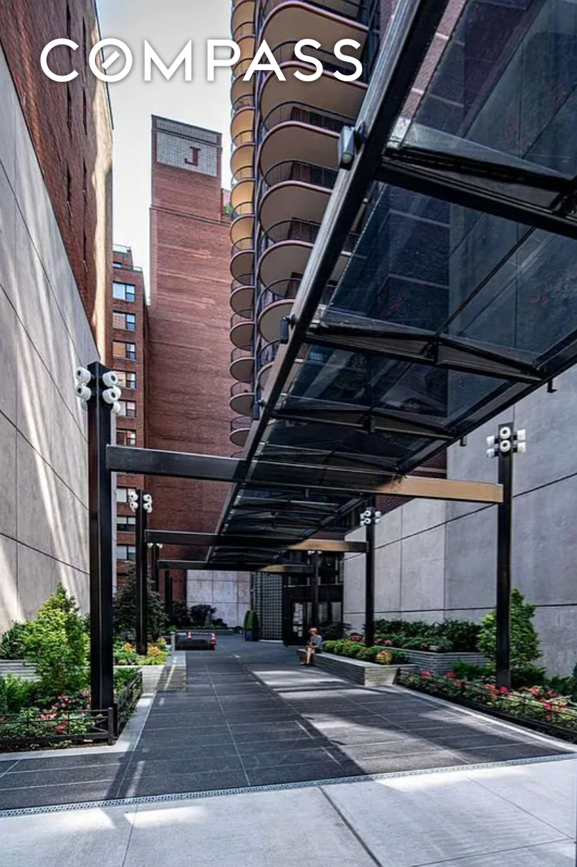 #22 photo, 304 E 65th Street, Lenox Hill , NY 10065