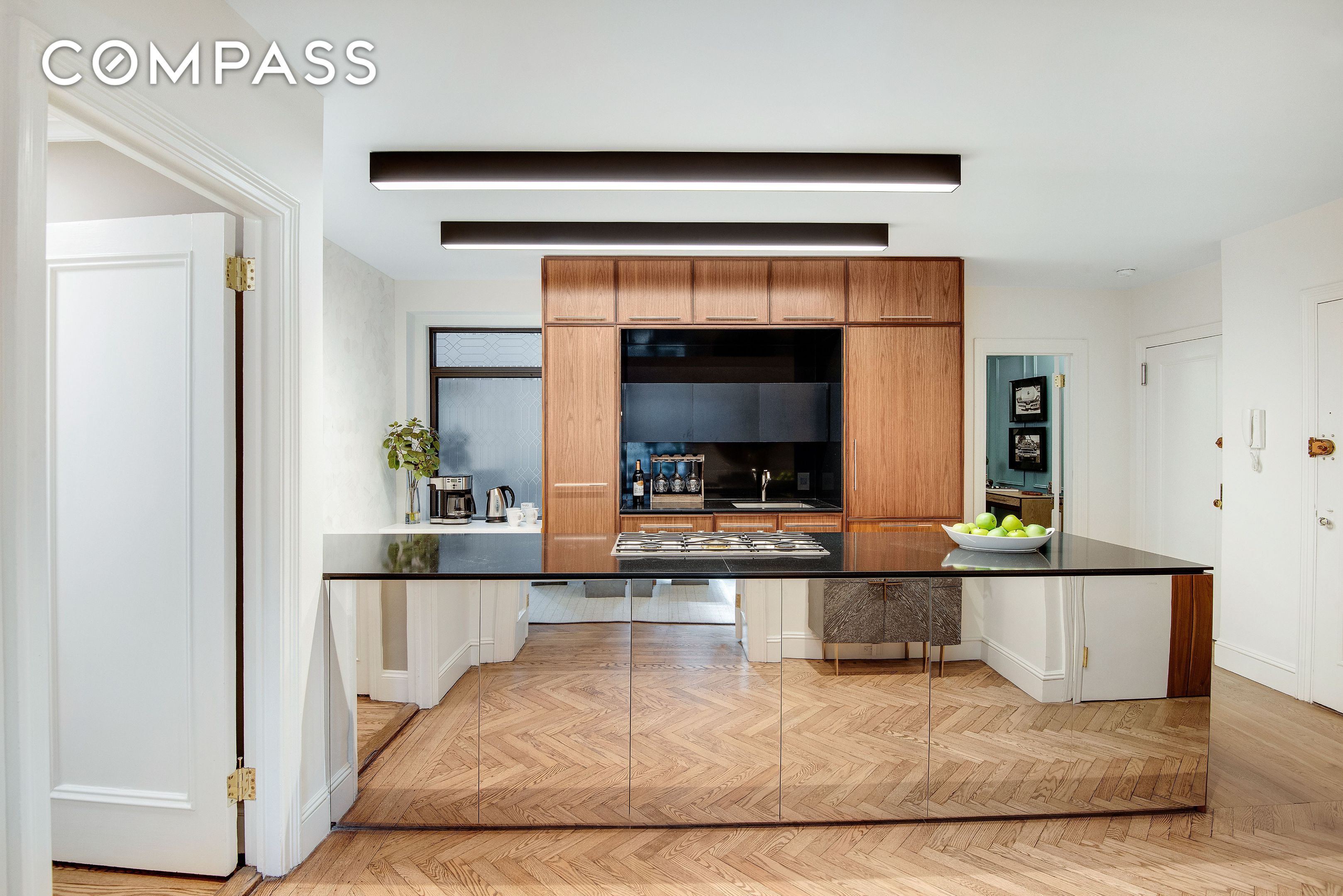 #6 photo, 439 E 51st Street, Midtown East , NY 10022