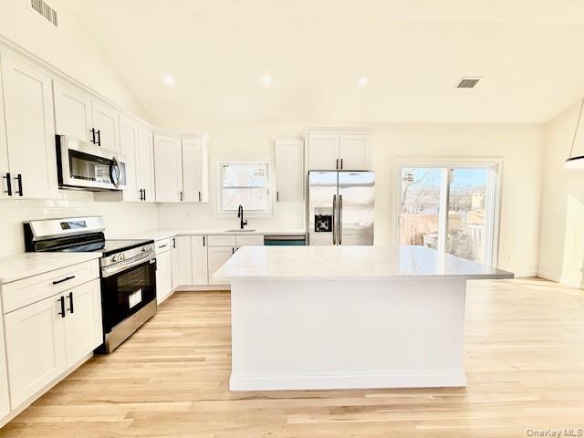 #9 photo, 10 Amarr Drive, Shirley , NY 11967