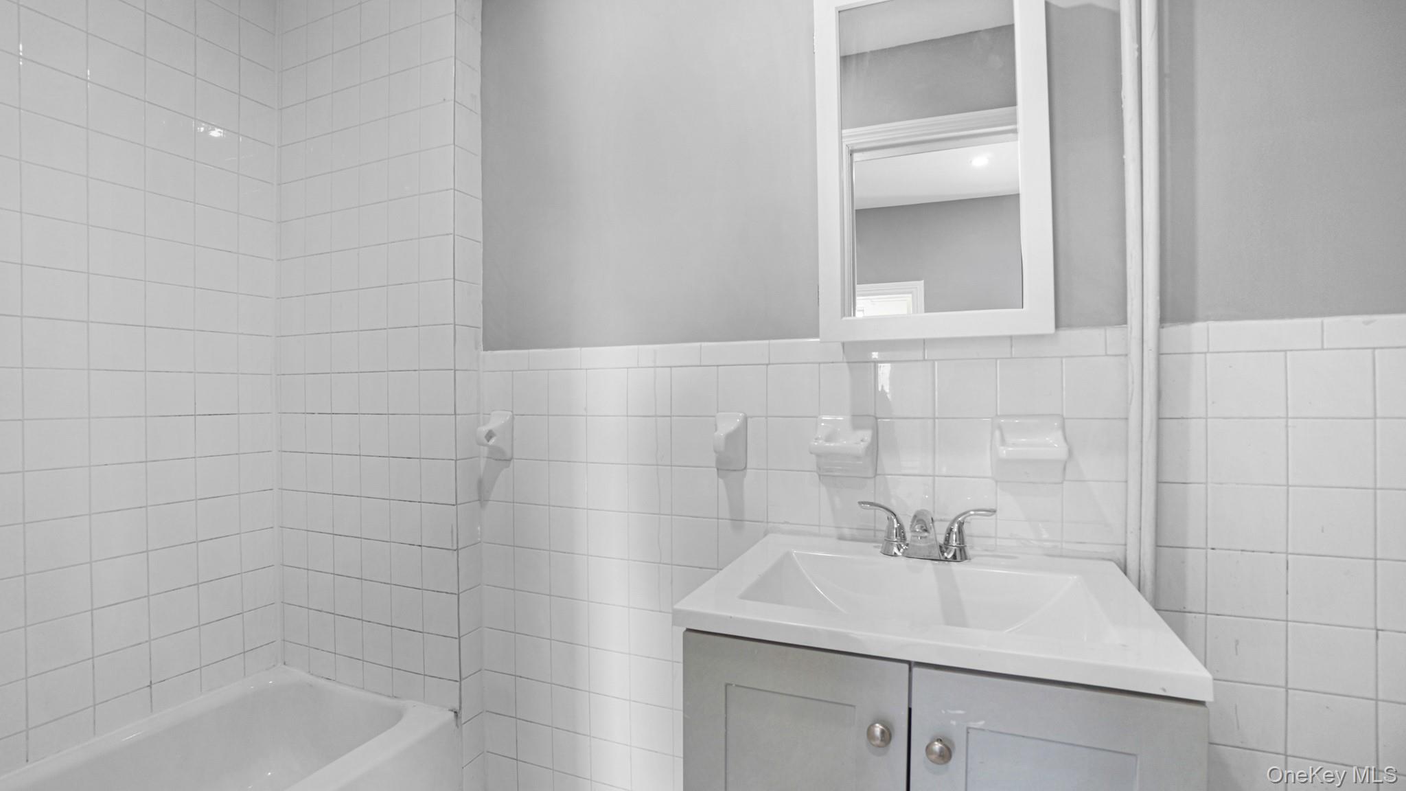 #17 photo, 10643 156th Street, Jamaica , NY 11433