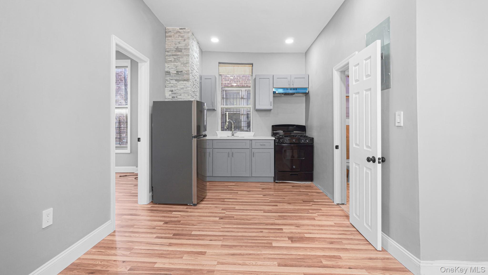 #4 photo, 10643 156th Street, Jamaica , NY 11433