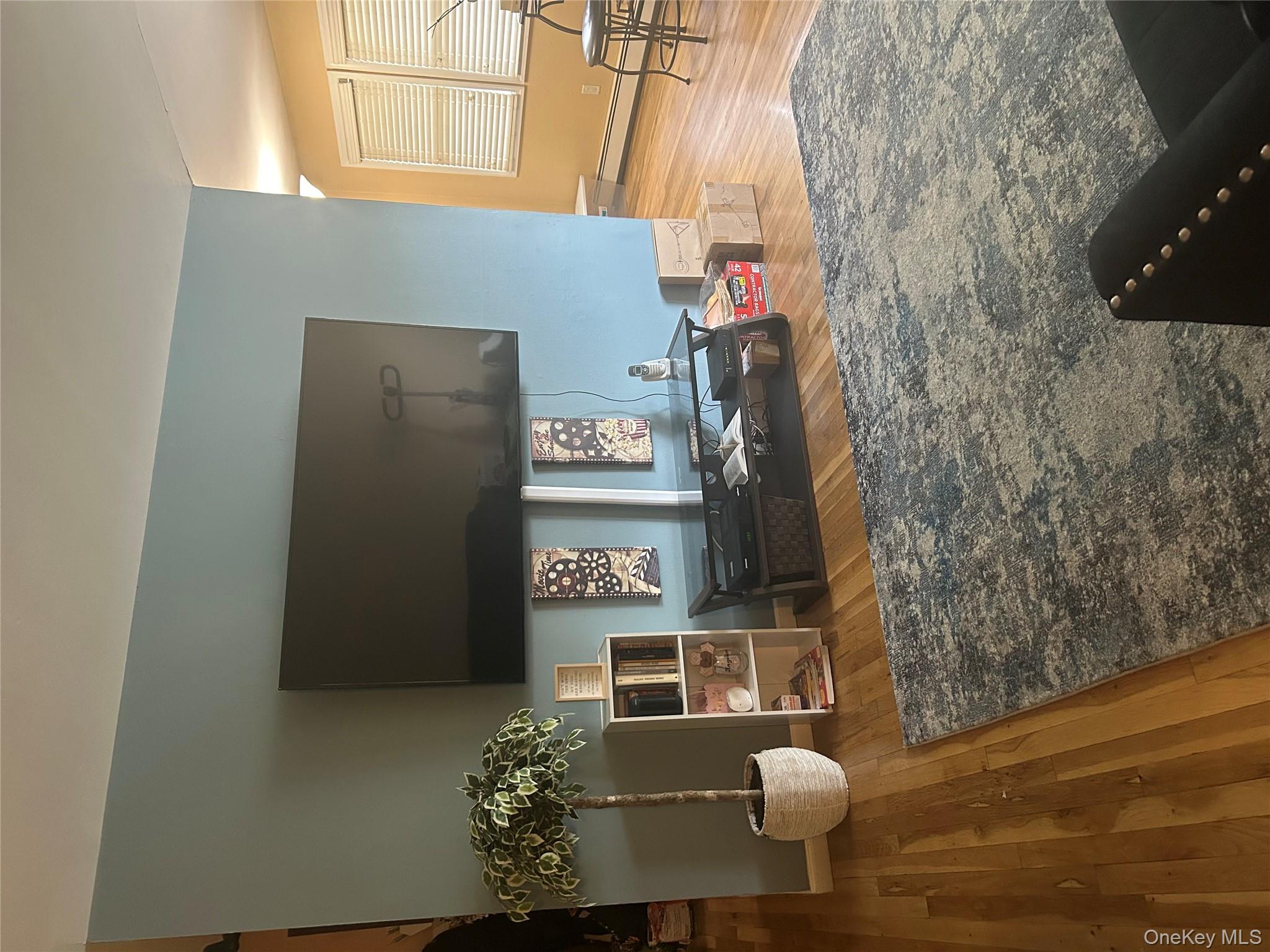 #4 photo, 2453 Union Boulevard, Islip , NY 11751