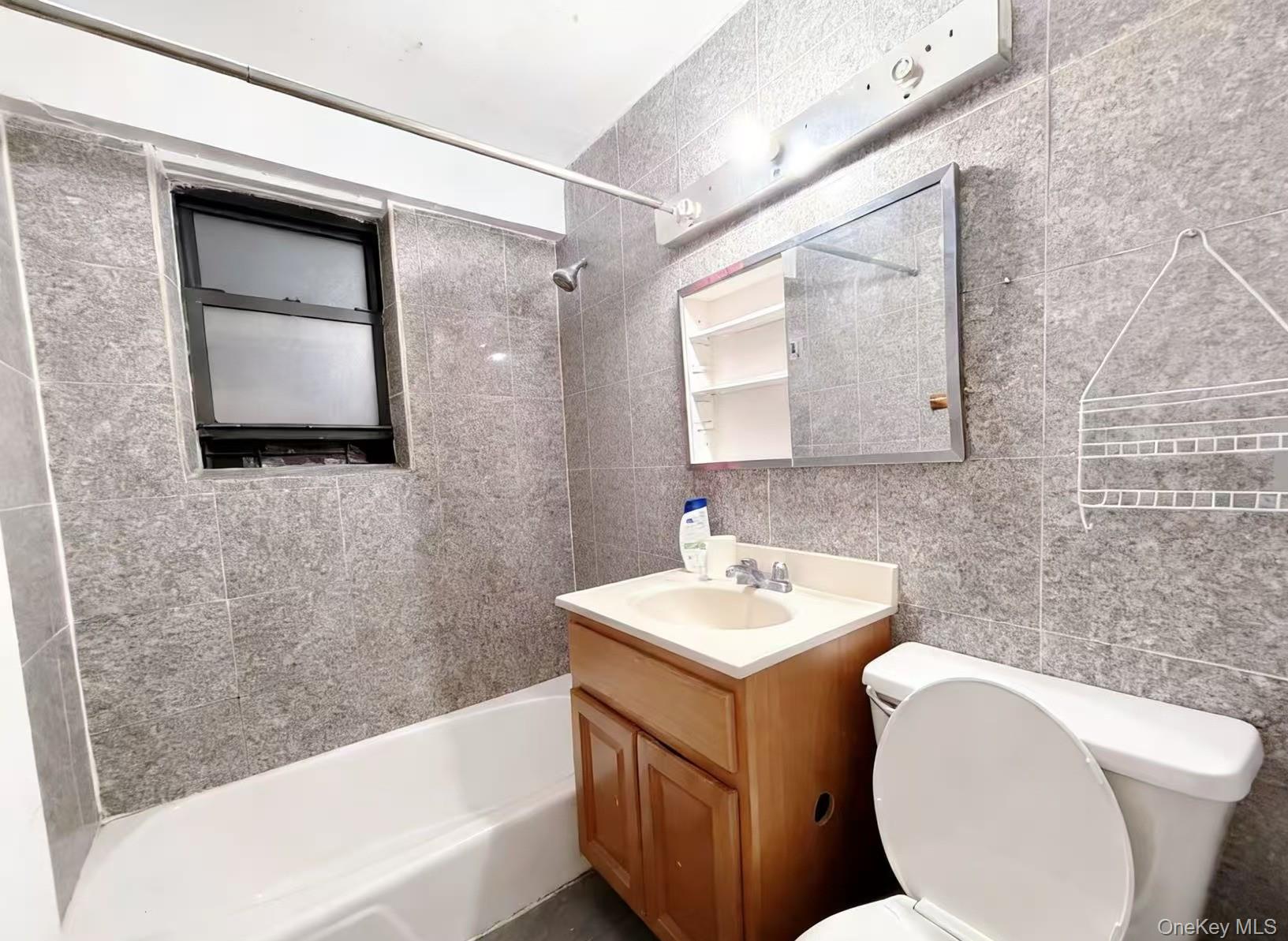 #12 photo, 42-55 Colden Street, Flushing , NY 11355