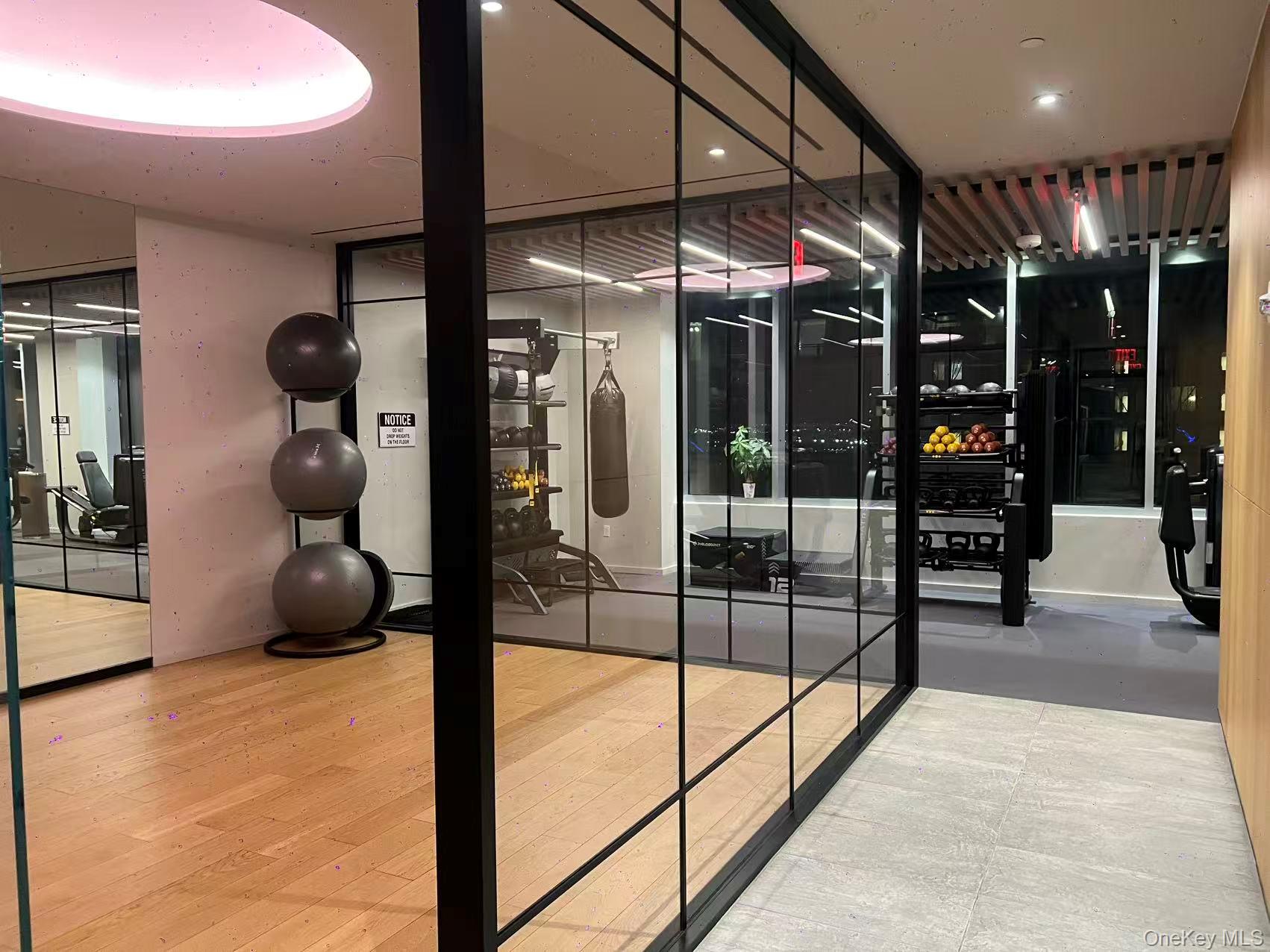 #8 photo, 13336 37th Avenue, Flushing , NY 11354