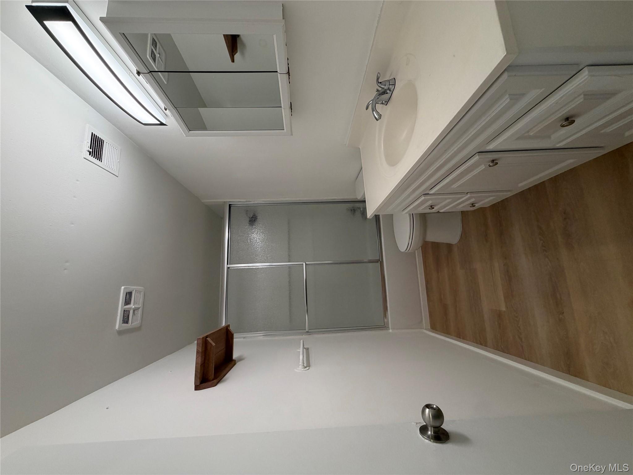 #15 photo, 213 Hill Rise, সাফোক কাউন্টি Calverton , NY 11933