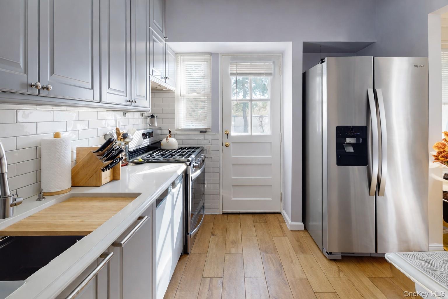 #3 photo, 1762 Broadway, New Hyde Park , NY 11040