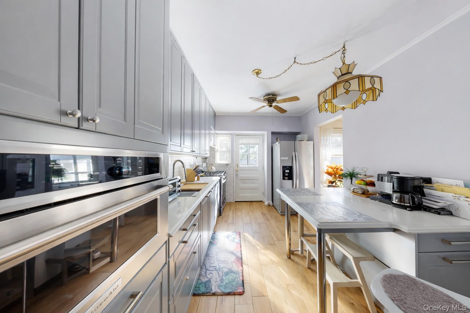 #4 photo, 1762 Broadway, New Hyde Park , NY 11040