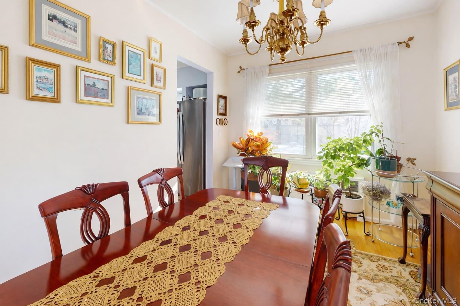 #7 photo, 1762 Broadway, New Hyde Park , NY 11040