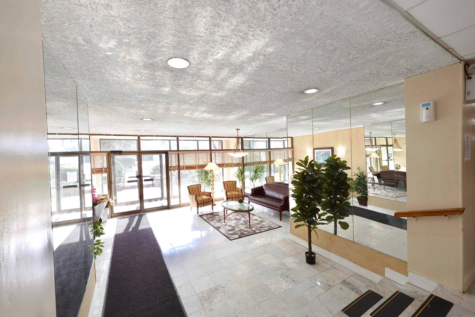 #3 photo, 85 S Centre Ave, #20A, Rockville Centre , NY 11570