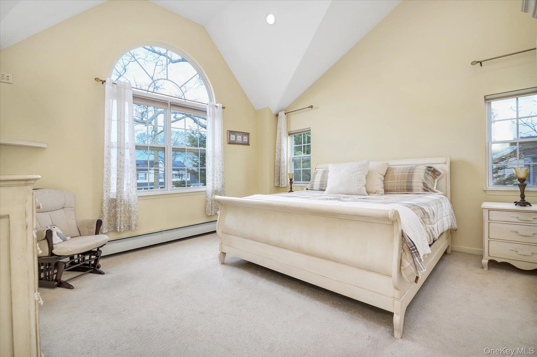 #18 photo, 14 Donna Place, East Islip , NY 11730