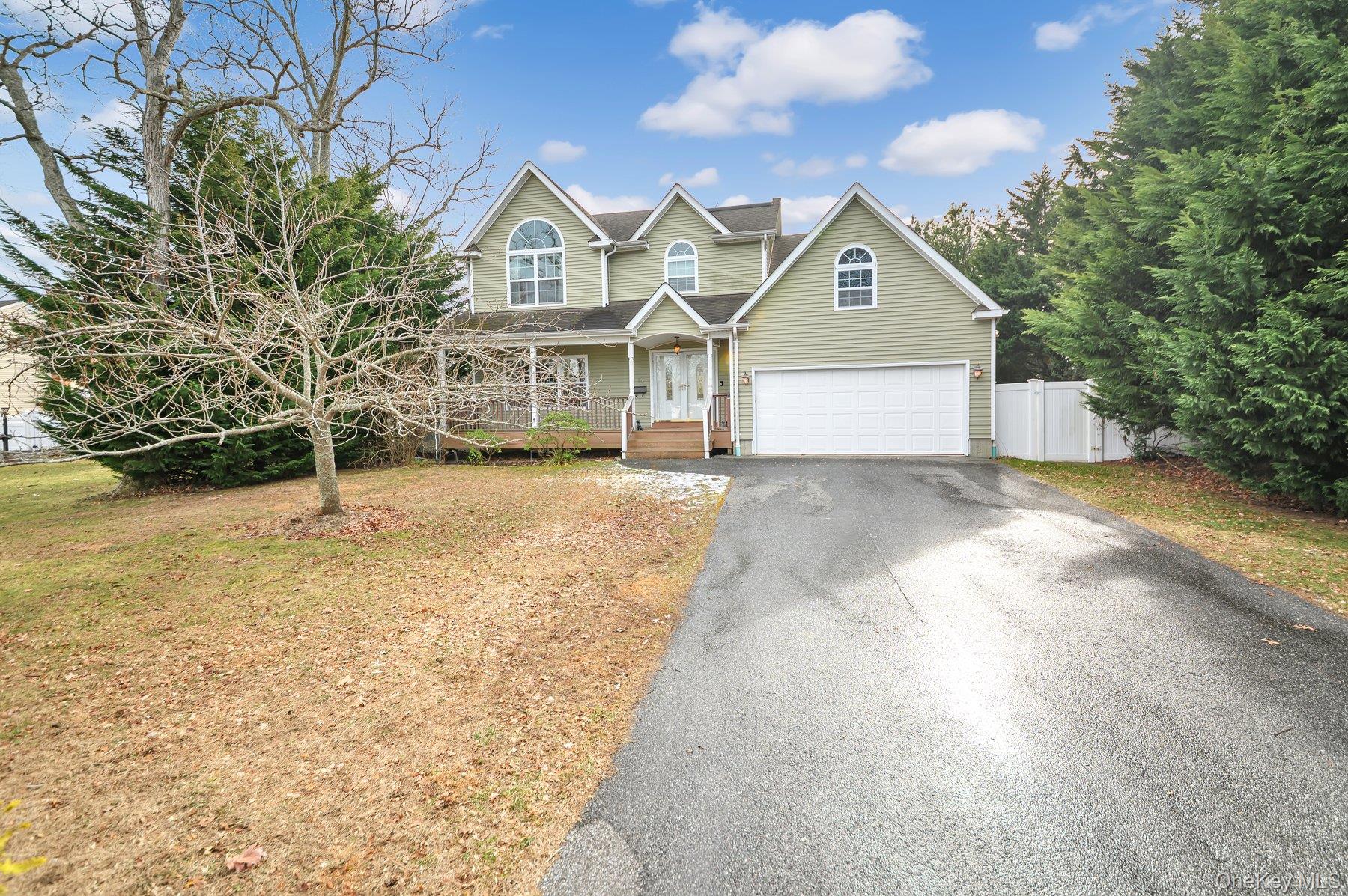 #2 photo, 14 Donna Place, East Islip , NY 11730