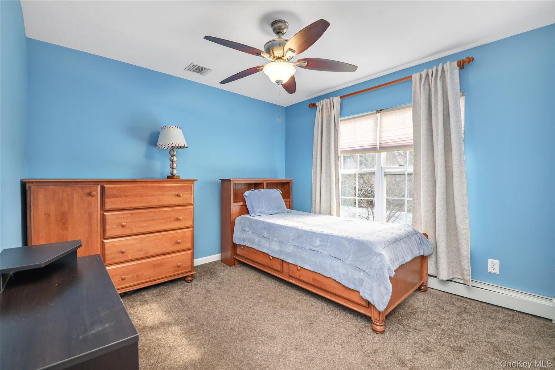 #20 photo, 14 Donna Place, East Islip , NY 11730