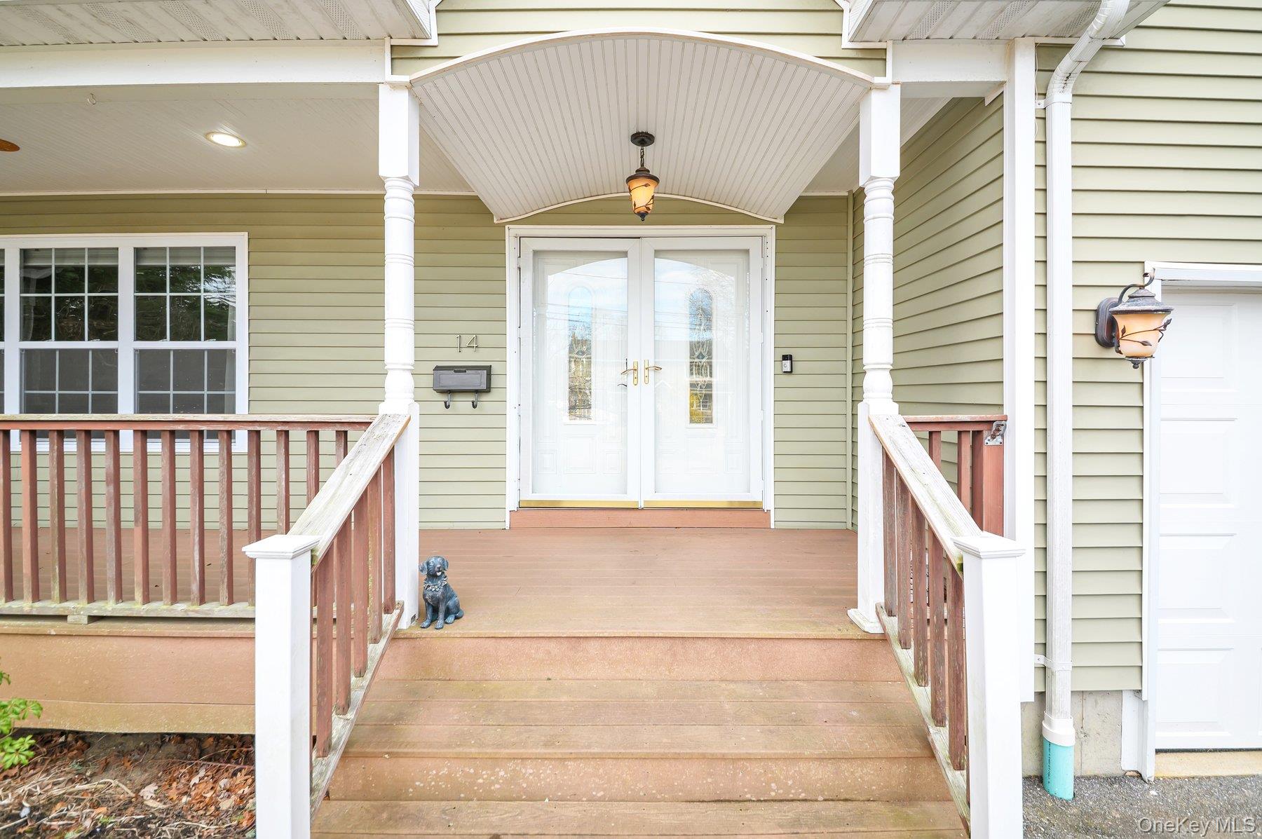 #4 photo, 14 Donna Place, East Islip , NY 11730