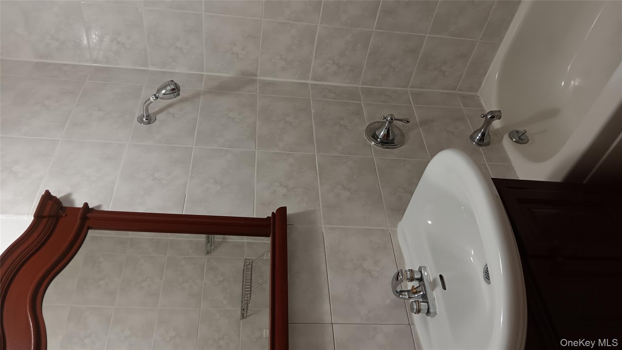 #17 photo, 1811 Wallace Avenue, Bronx , NY 10462