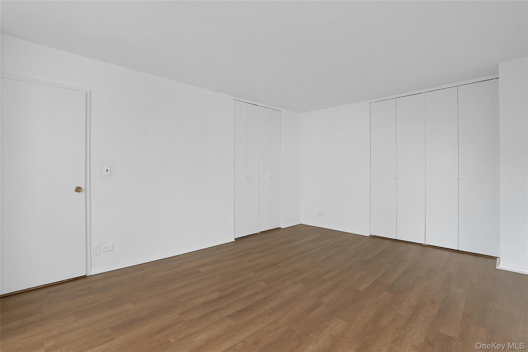 #17 photo, 3333 Henry Hudson Parkway, Bronx , NY 10463