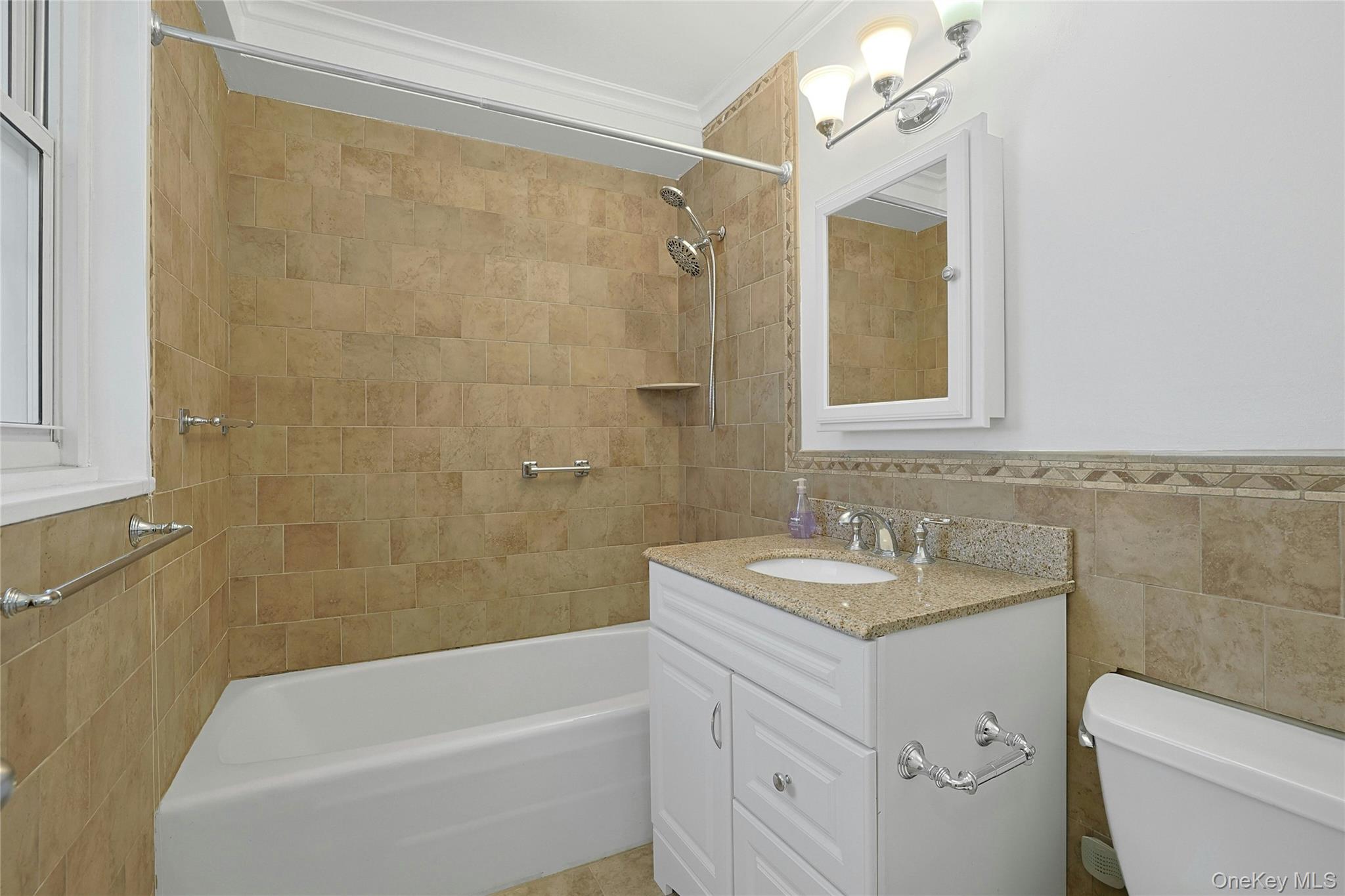 #20 photo, 3333 Henry Hudson Parkway, Bronx , NY 10463