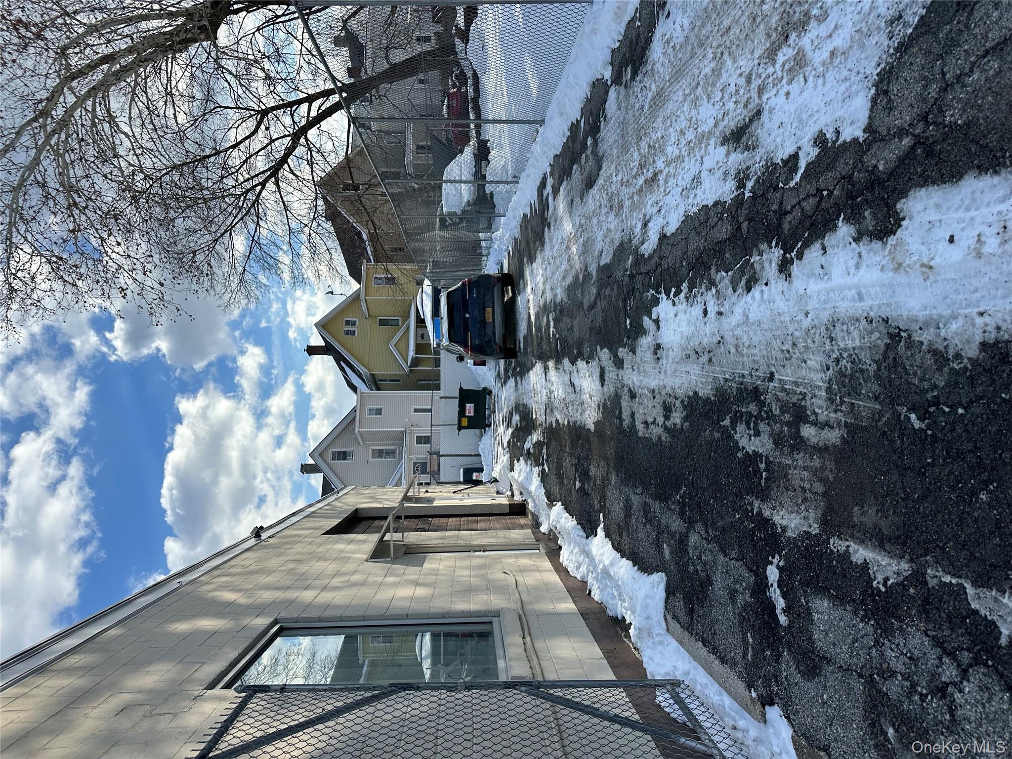 #17 photo, 1 Cottage Street, Poughkeepsie , NY 12601