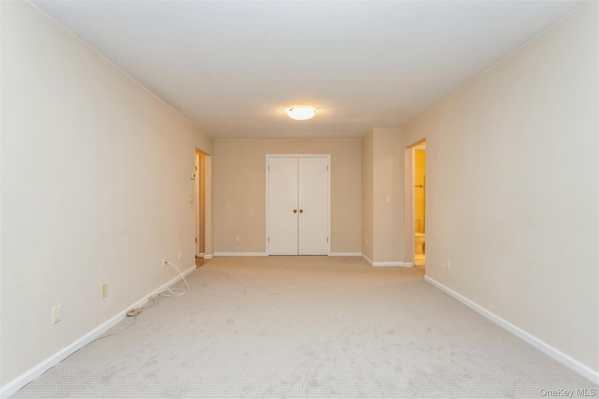 #12 photo, 72 Foxwood Circle, Mount Kisco , NY 10549