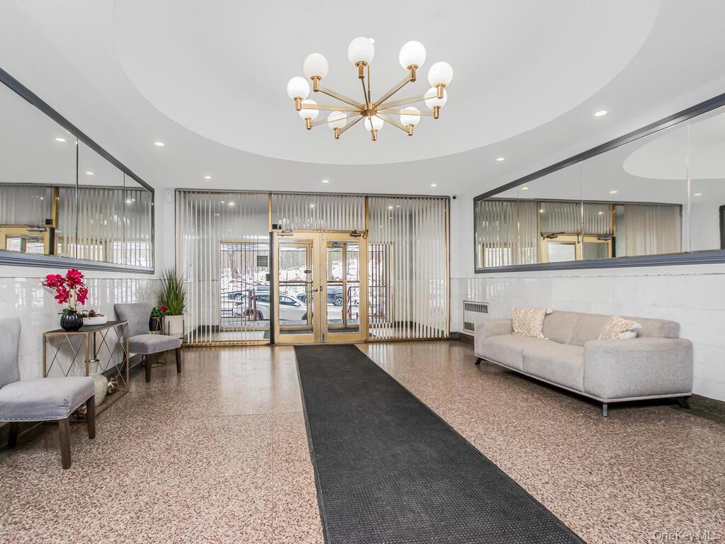 #10 photo, 6601 Broadway, 布朗士 Bronx , NY 10471