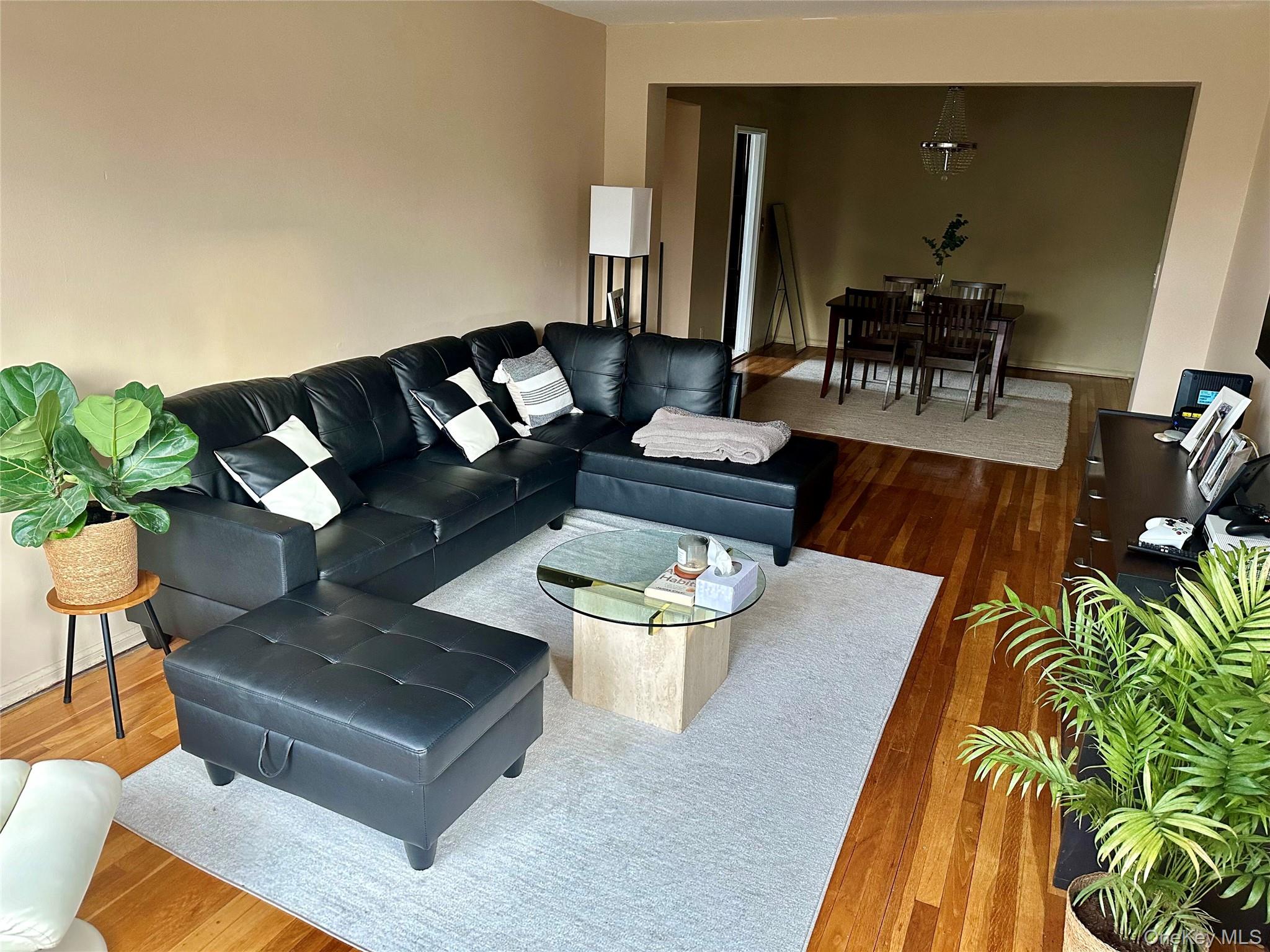 #2 photo, 2 Windsor Terrace, White Plains , NY 10601