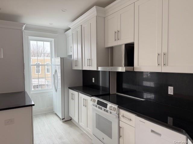 #16 photo, 6133 Palmetto Street, Ridgewood , NY 11385