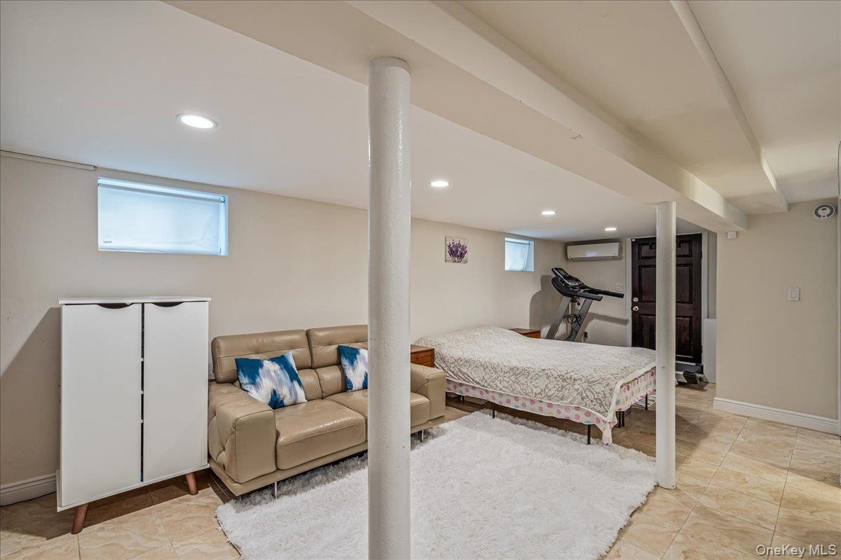 #17 photo, 14940 15th Drive, Whitestone , NY 11357